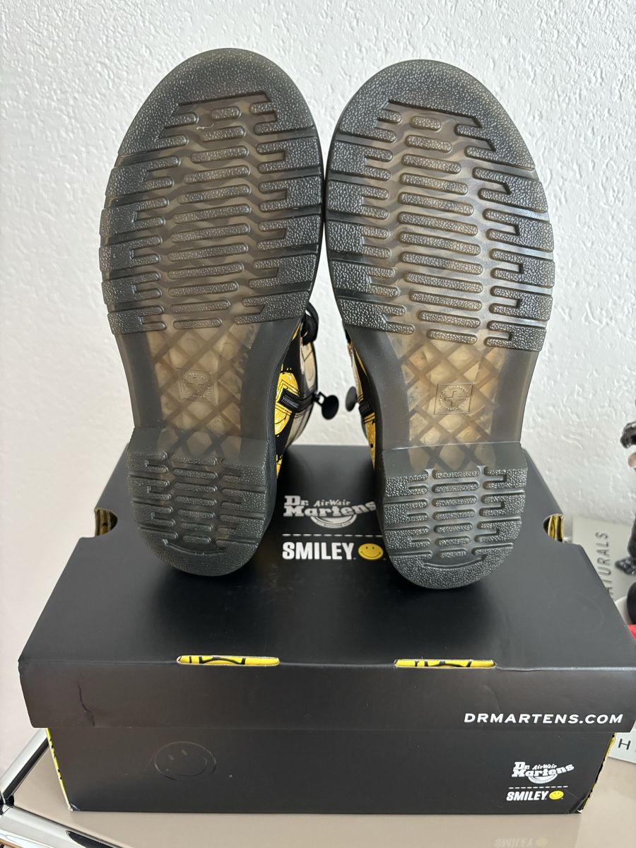 Dr. Martens Scarpe da uomo: Dr.Martens x Smiley Boots Grösse 36 – Nuovo e nell'imballaggio originale da Boniswil venduto da Biancaneve91 2