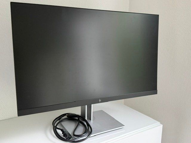 Hewlett Packard Monitore: HP 27 Zoll Bildschirm – Gebraucht aus Jona von Cleo125