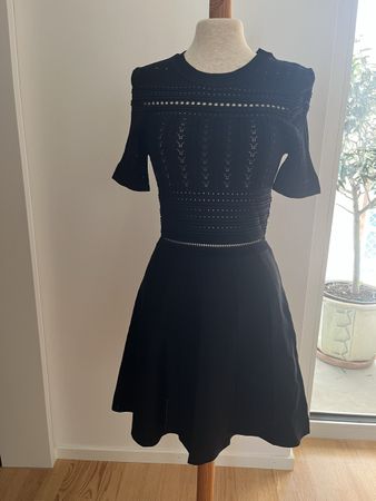 Kleid schwarz Grösse S Strick mit Spitze von Zara