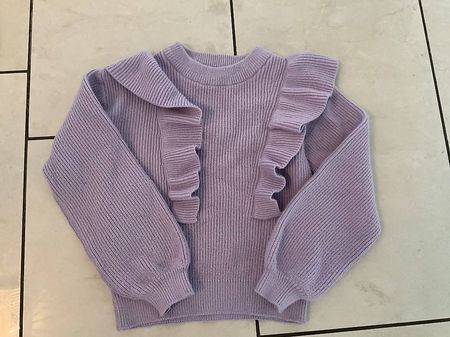 Mädchen Pullover mit Rüschen, lila, Grösse 116, Top Zustand