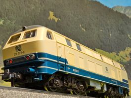 Roco 69493 __ DB Lokmotive BR 215 _ OVP _ AC digital Spur H0