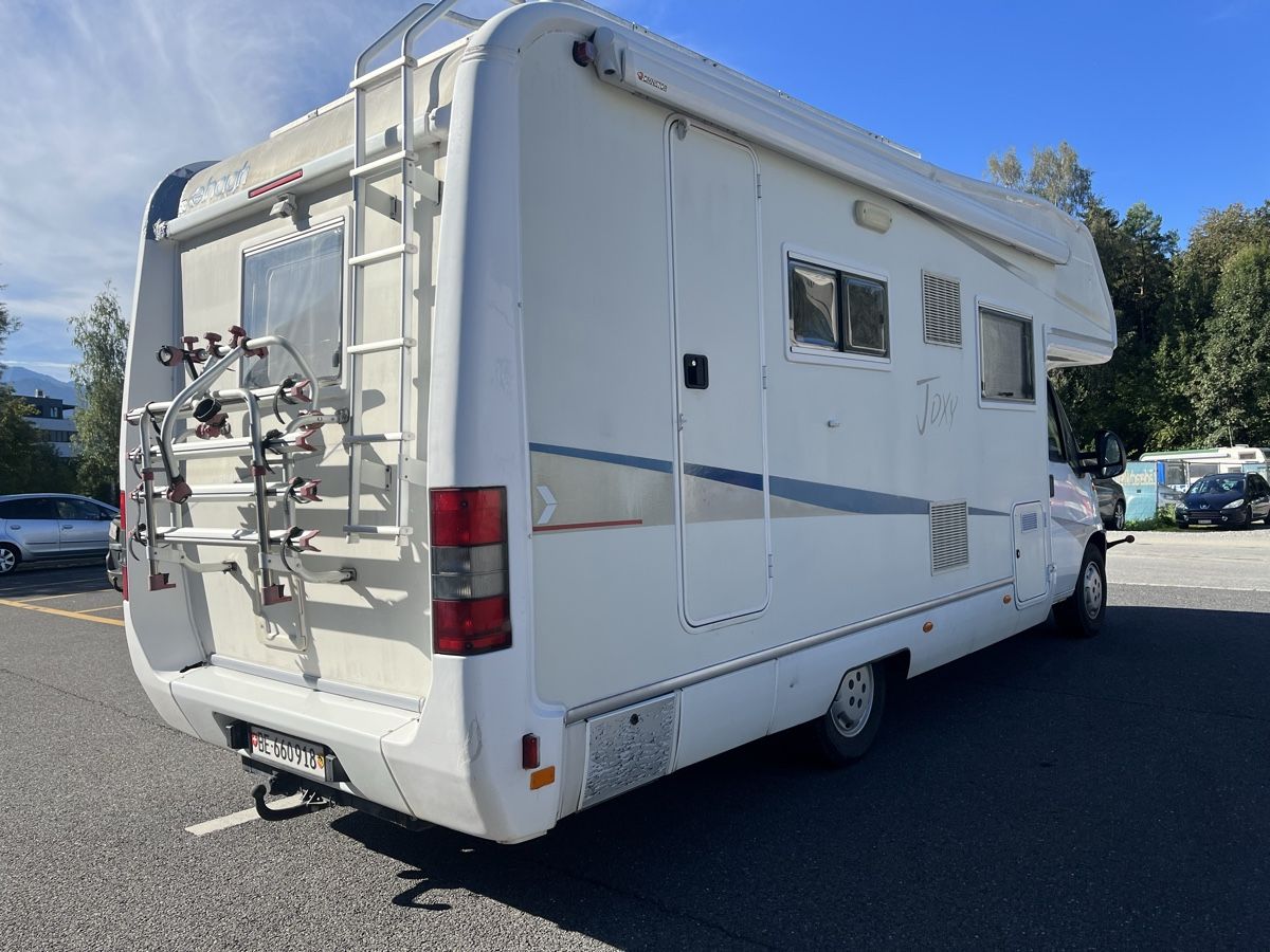 Fiat Camping Fahrzeuge: Fiat Ducato 18 2.8 JTD – Gebraucht aus Wattenwil von  2