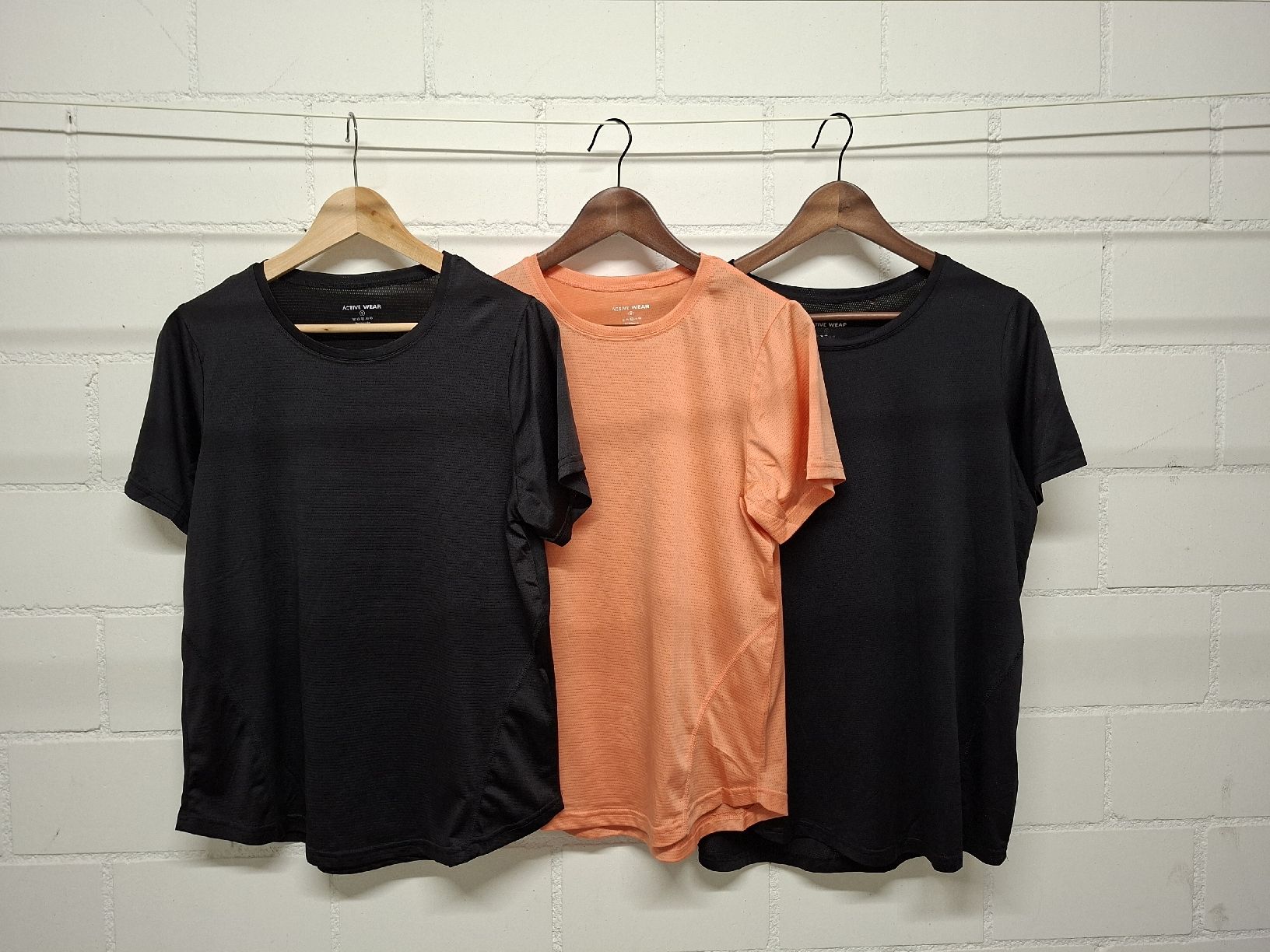 T-Shirts: Sportshirts im 3er Pack 🥳 – Gebraucht aus Greifensee von and_h52v