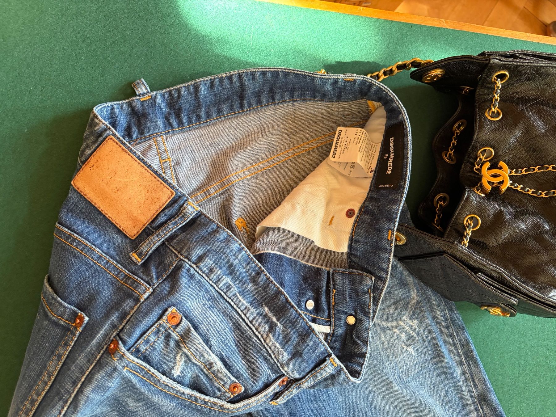 Dsquared2 Jeans: DESQUARED 2  Jeans  NP: 580,-  Größe: 52 – Usato da Interlaken venduto da Bona55 8