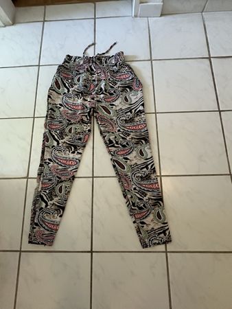 AIRISA Sommerhose Grösse M/L mit verschiedenen Farben!