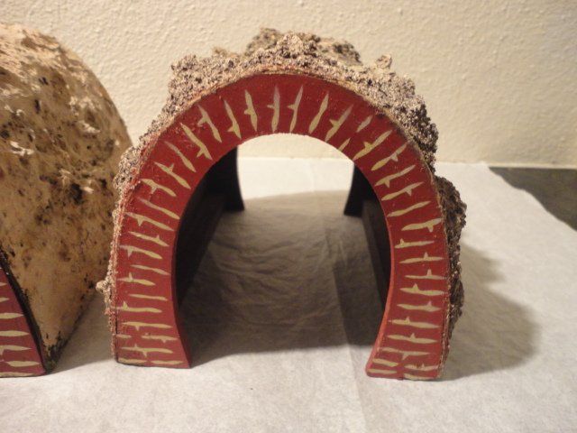 Kibri Modelleisenbahnen: Kibri 2 Tunnel aus Holz – Gebraucht aus Wittenwil von trixmartin 5