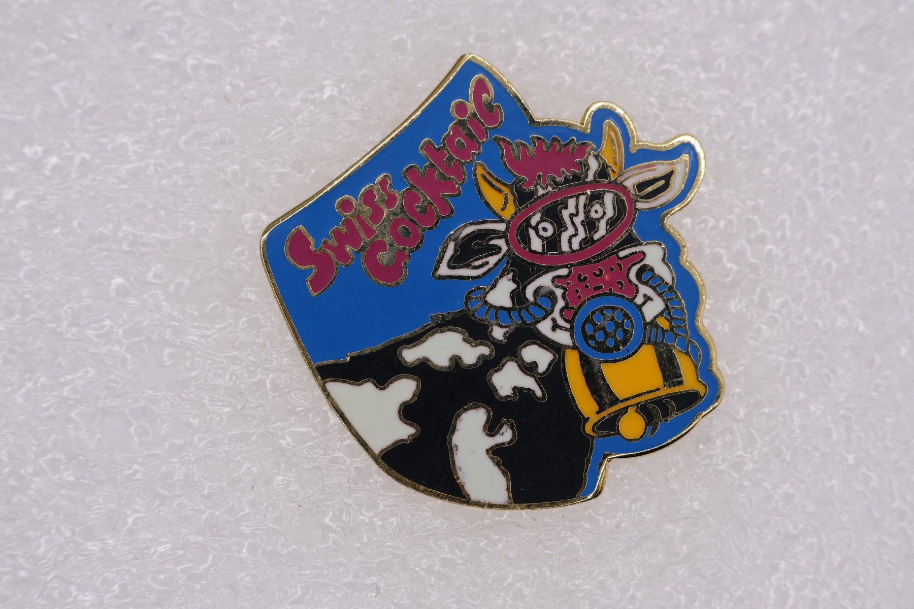 Placchette & Badge: KUH   Swiss Cocktail – Usato da Winterthur venduto da Sammleroase