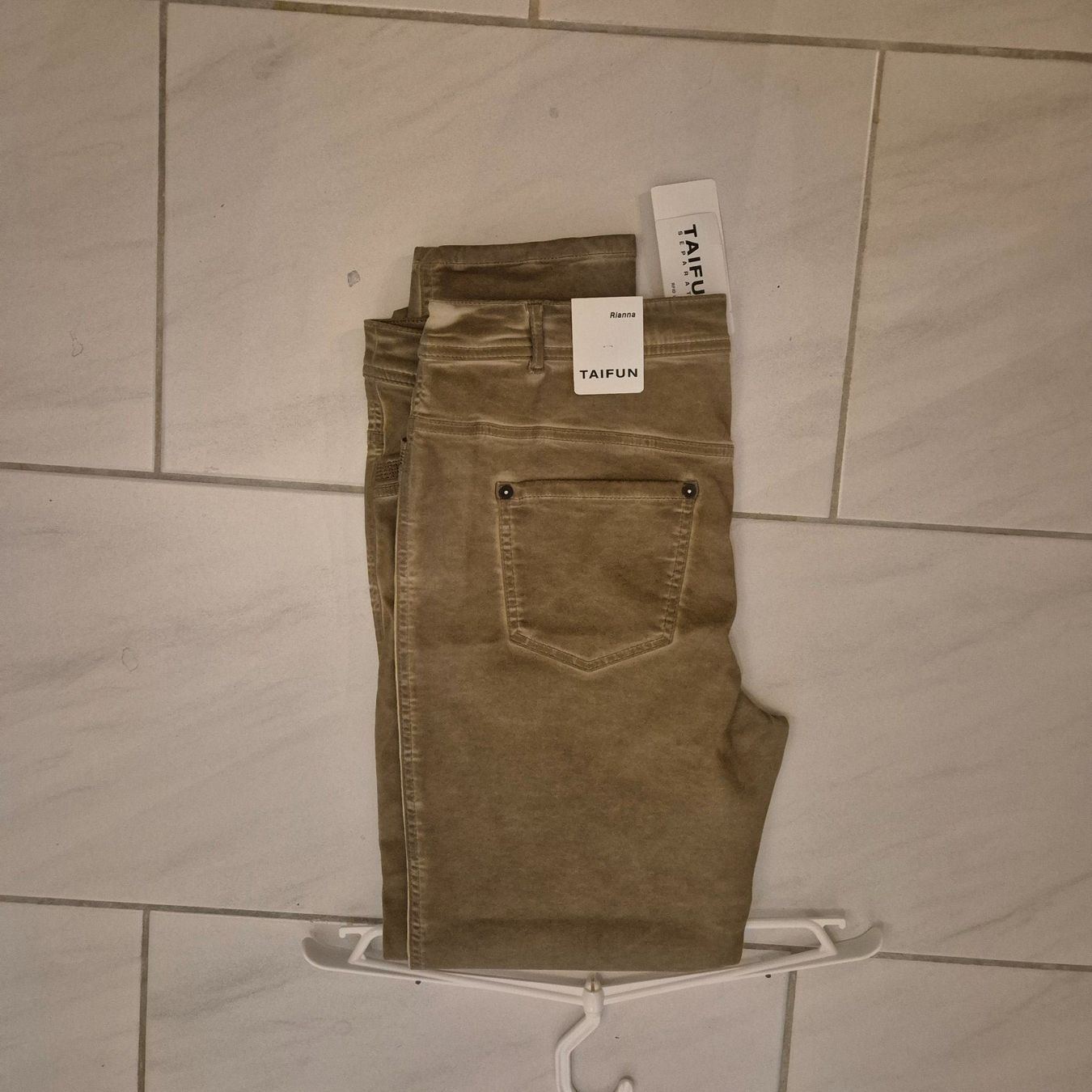 Taifun Pantaloni: Damenhose TAIFUN – Nuovo e nell'imballaggio originale da Arni AG venduto da kurtrmeier 1