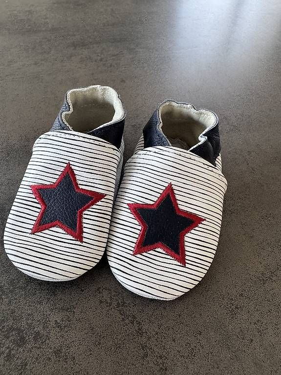 Scarpe per ragazzi: Lederfinkli neu blau/weiss Stern – Usato da Wangen SZ venduto da CND1203