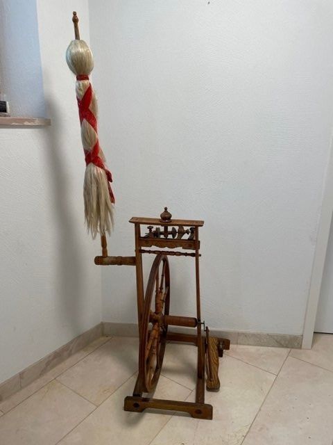 Ruote per filare: altes Spinnrad – Usato da Frenkendorf venduto da pivot02 3
