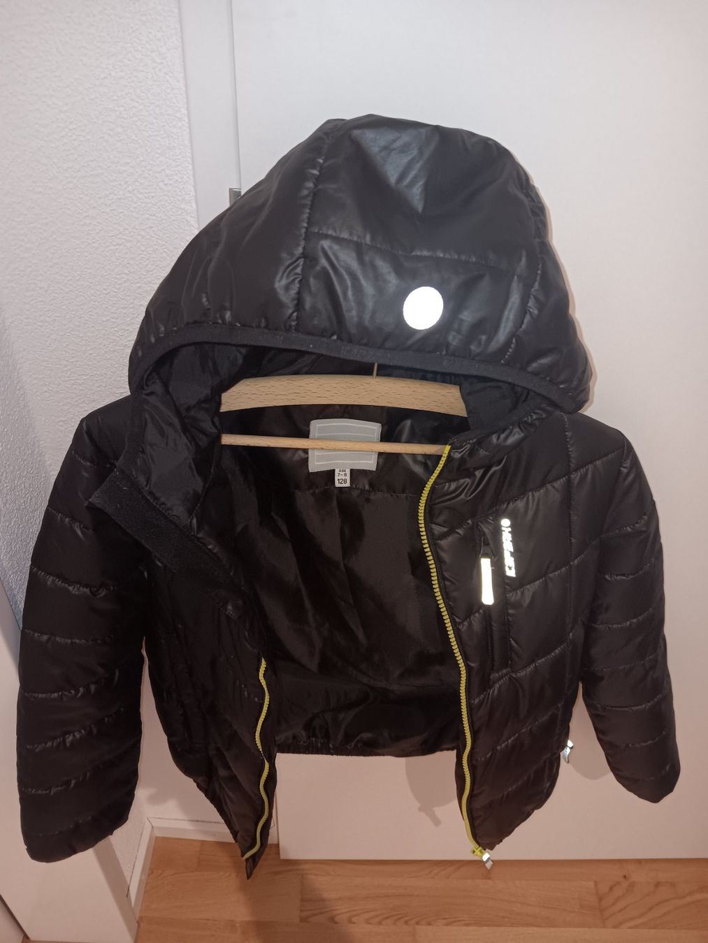 Giacche & Cappotti: Kinder Jacke, Gr. 128 – Nuovo (secondo la descrizione) da Gelterkinden venduto da ram_5vkp 2