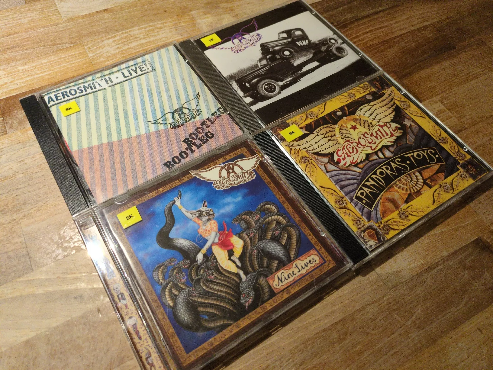 CD: Aerosmith CD Bundle (4 CDs)  – Usato da Matten b. Interl venduto da simkli