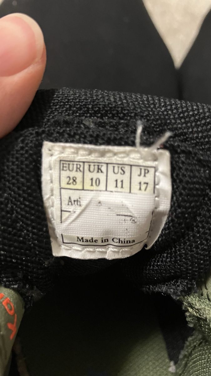 Schuhe für Jungen: KangaROOS Hallenschuhe Grösse 28 – Gebraucht aus Wettingen von Vichli 2