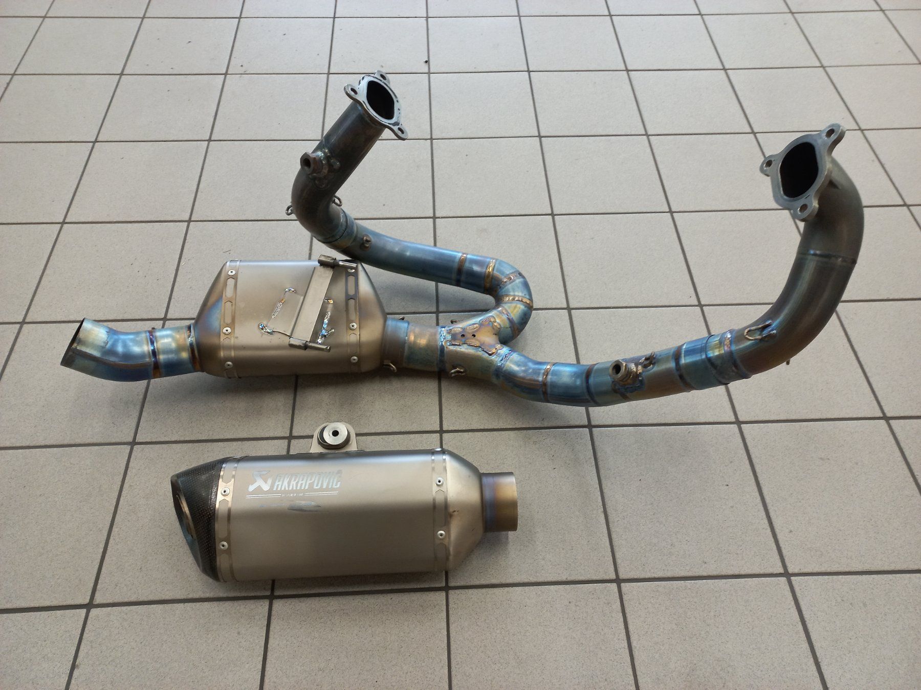 KTM Sistemi di scarico: Akrapovic Evo Ktm Superduke 1290R – Usato da Engelburg venduto da Schrauber89