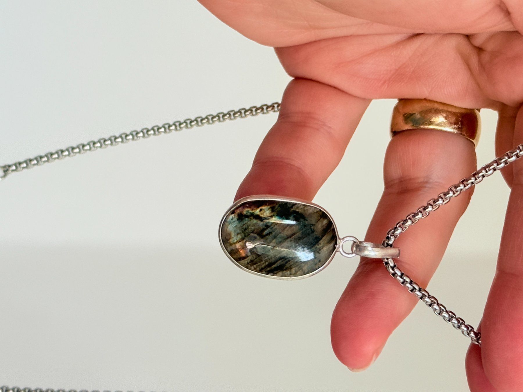 Colliers: Labradorite necklace – Neuf avec emballage d'origine à Genève par AGBERG 4