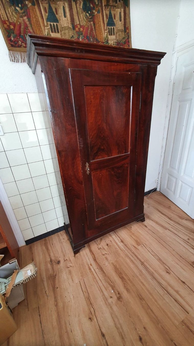 Armadi: Antiker Schrank – Usato da Flawil venduto da Naphtali 2