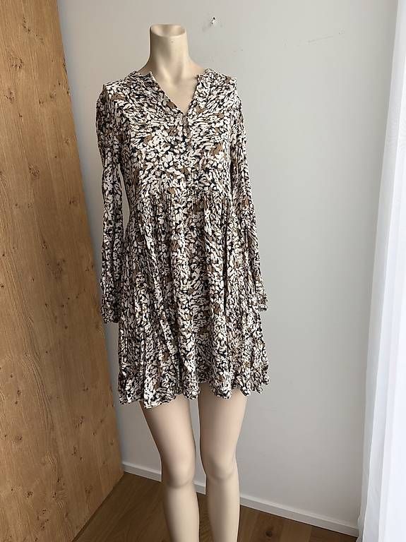 Vestiti: VILA Kleid, Grösse 34 XS  – Usato da Schaffhausen venduto da Miorajah