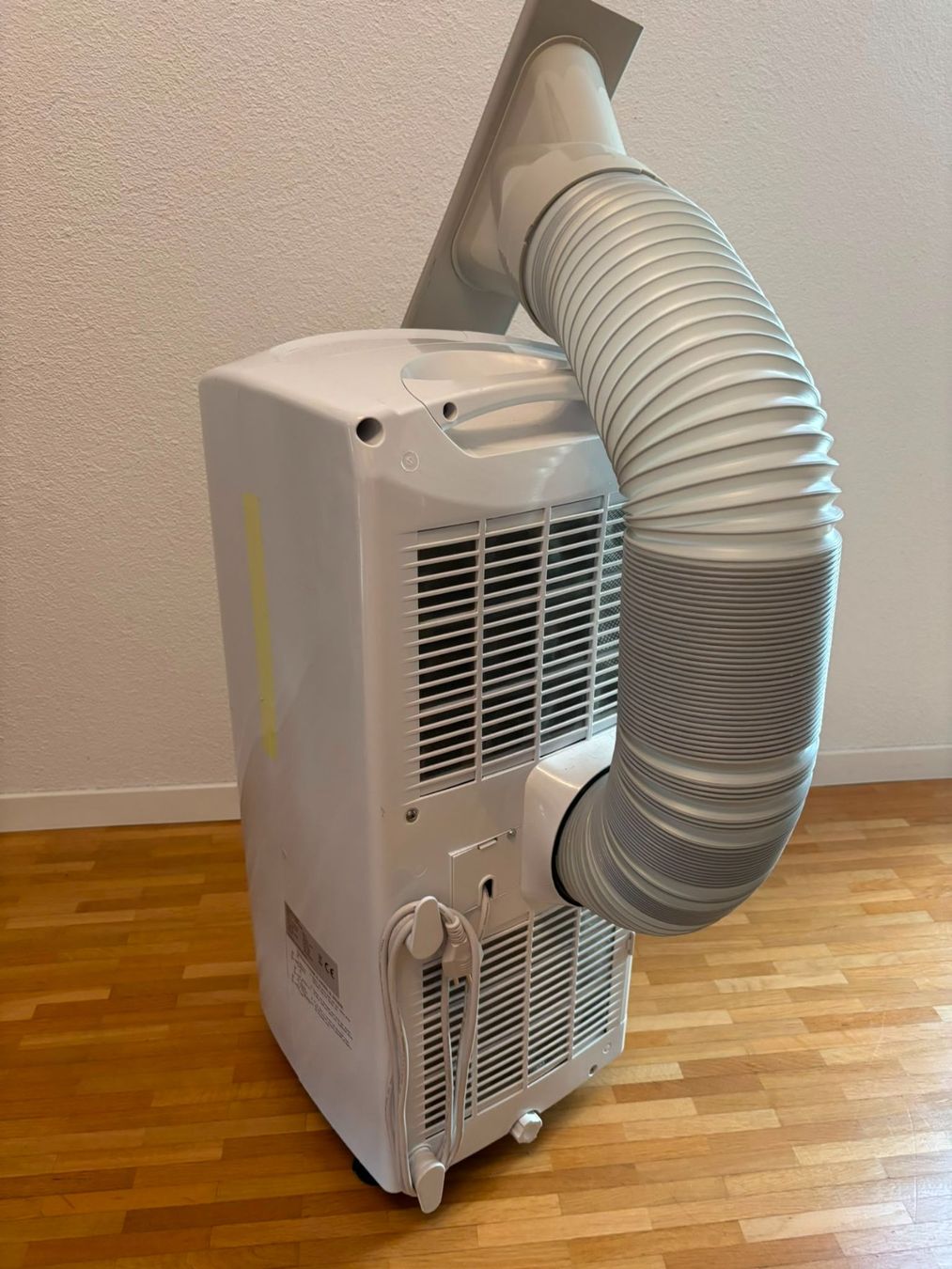 Klimageräte: Klimagerät/Klimaanlage Intertronic ab 1.- – Gebraucht aus Kriens von Vinataba555 4