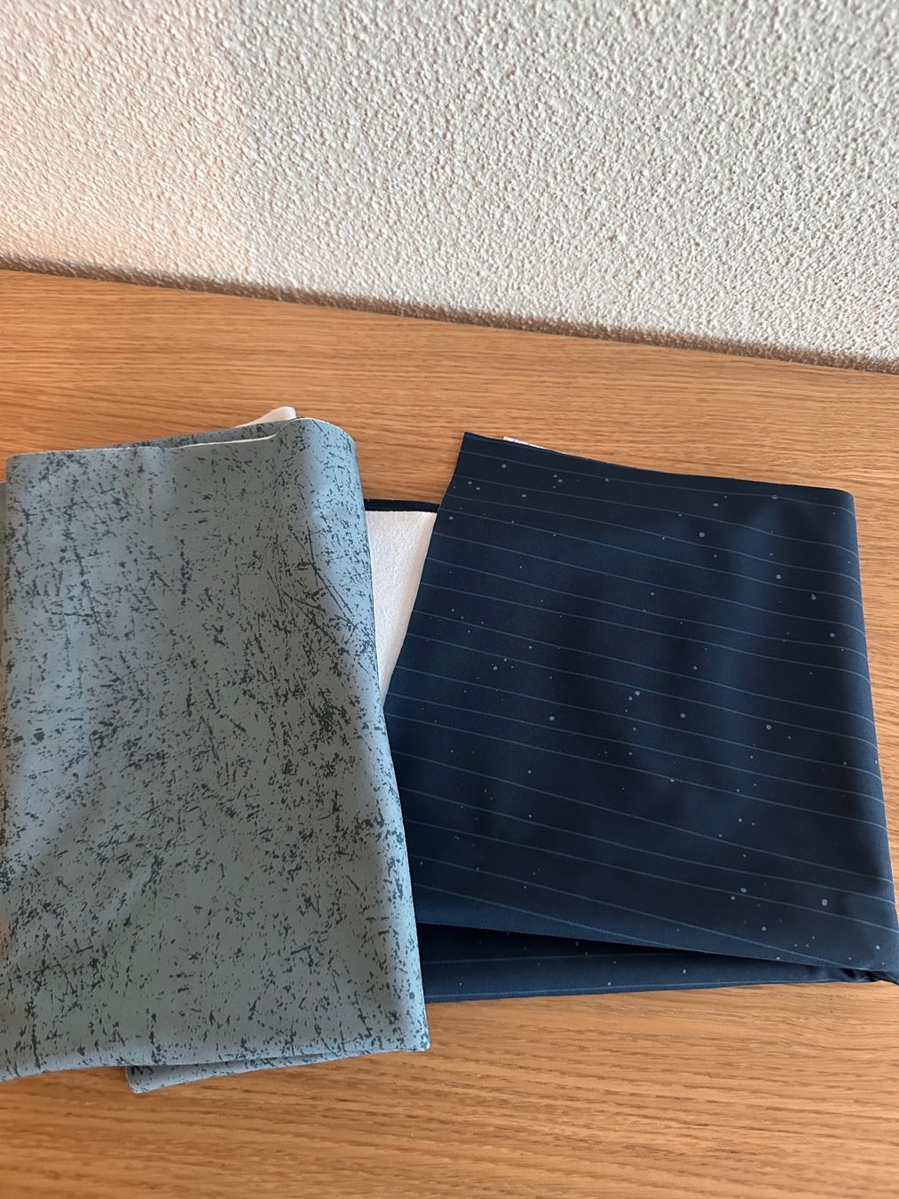 Tessuti: Stoff-Paket Jersey, Sommersweat, Softshell, Lycra, Bündchen – Nuovo (secondo la descrizione) da Fällanden venduto da Engeli_88 5