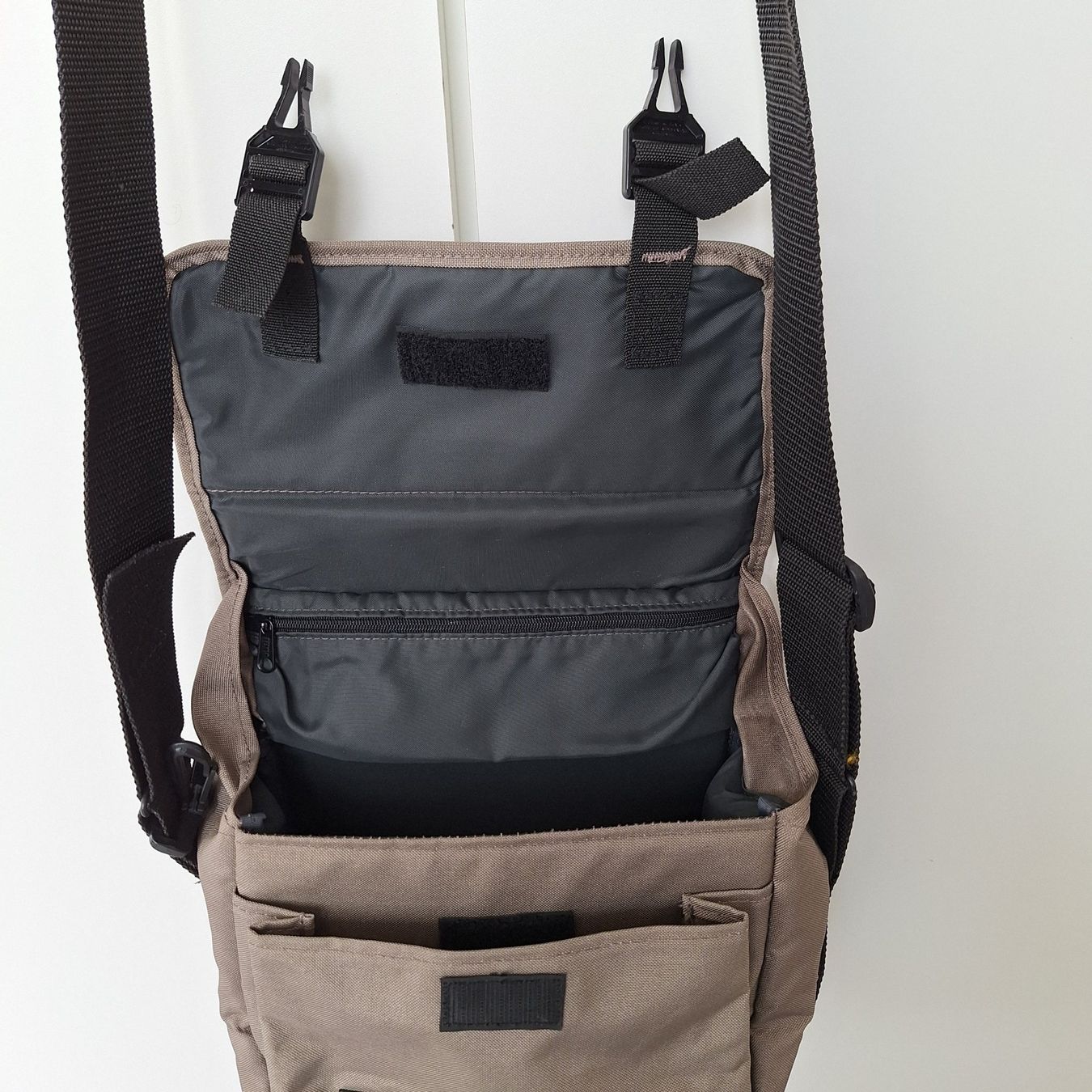 Taschen: Tempa Tasche gepolstert – Gebraucht aus Stäfa von meridianum