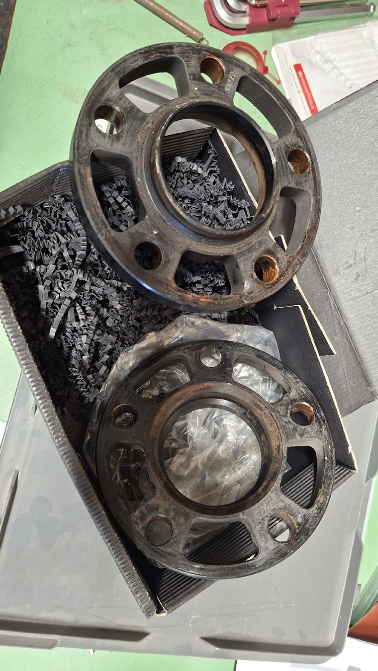 BMW Tutti pezzi di ricambio auto: Cale roue BMW 15mm – Usato da Vérossaz venduto da Thibault1234