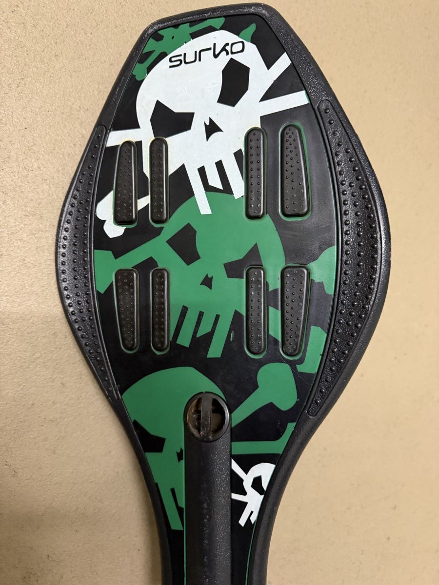 Skateboards: Waveboard / Snakeboard, grün-schwarz – Usato da Uster venduto da vingapo 4