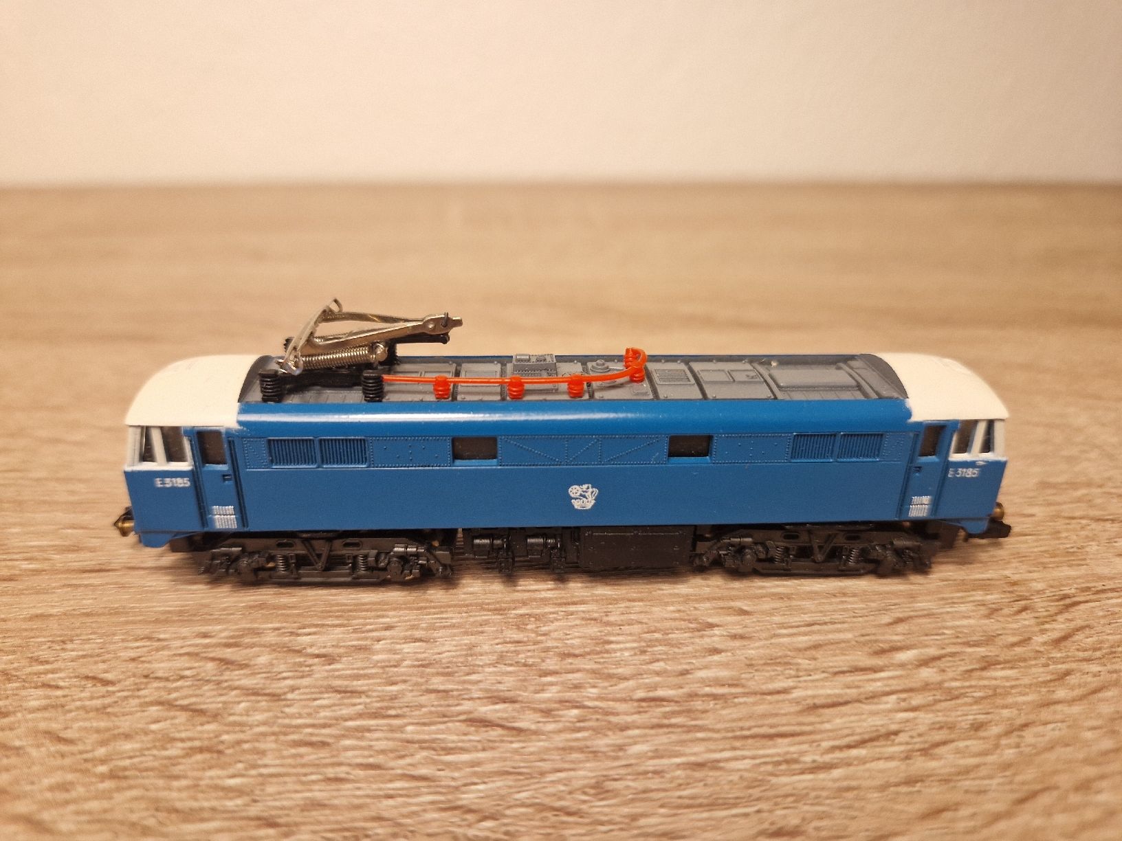 Lima Modellini di ferrovie: Lima N E-Lok E3185 – Difettoso da St-Aubin-Sauges venduto da tantome 1