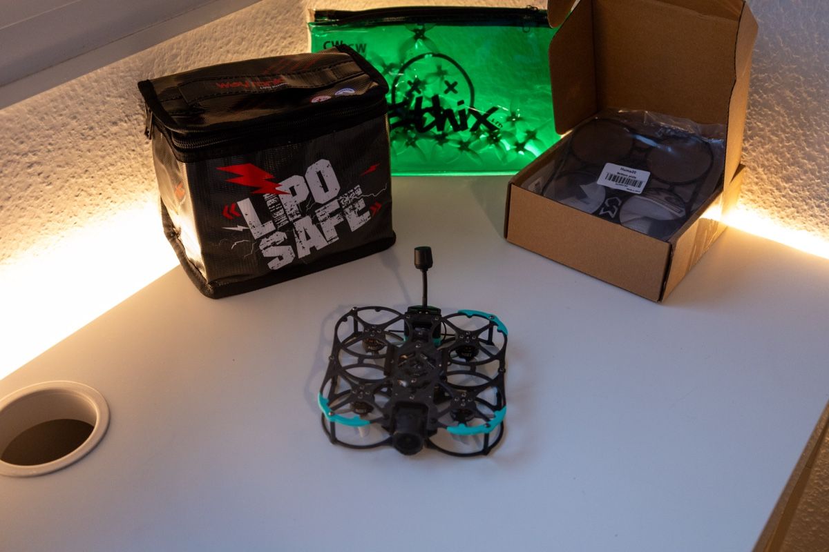 Modellismo RC: Sub250 Huma 20 04 Pro + pièces de rechange – Usato da Genève venduto da DavidNeff