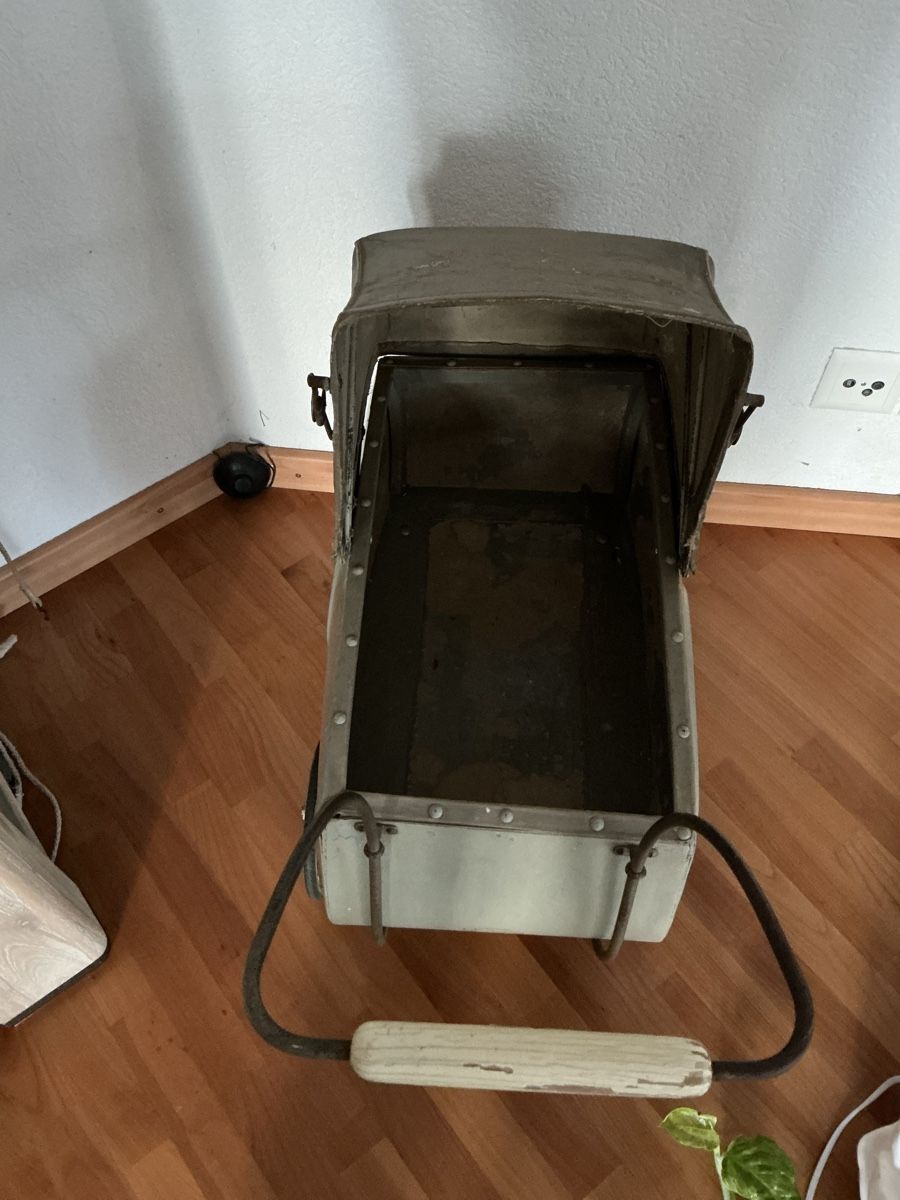 Carrozzine per bambole: Antiker Puppenwagen – Usato da Niederdorf venduto da Betonrose 3