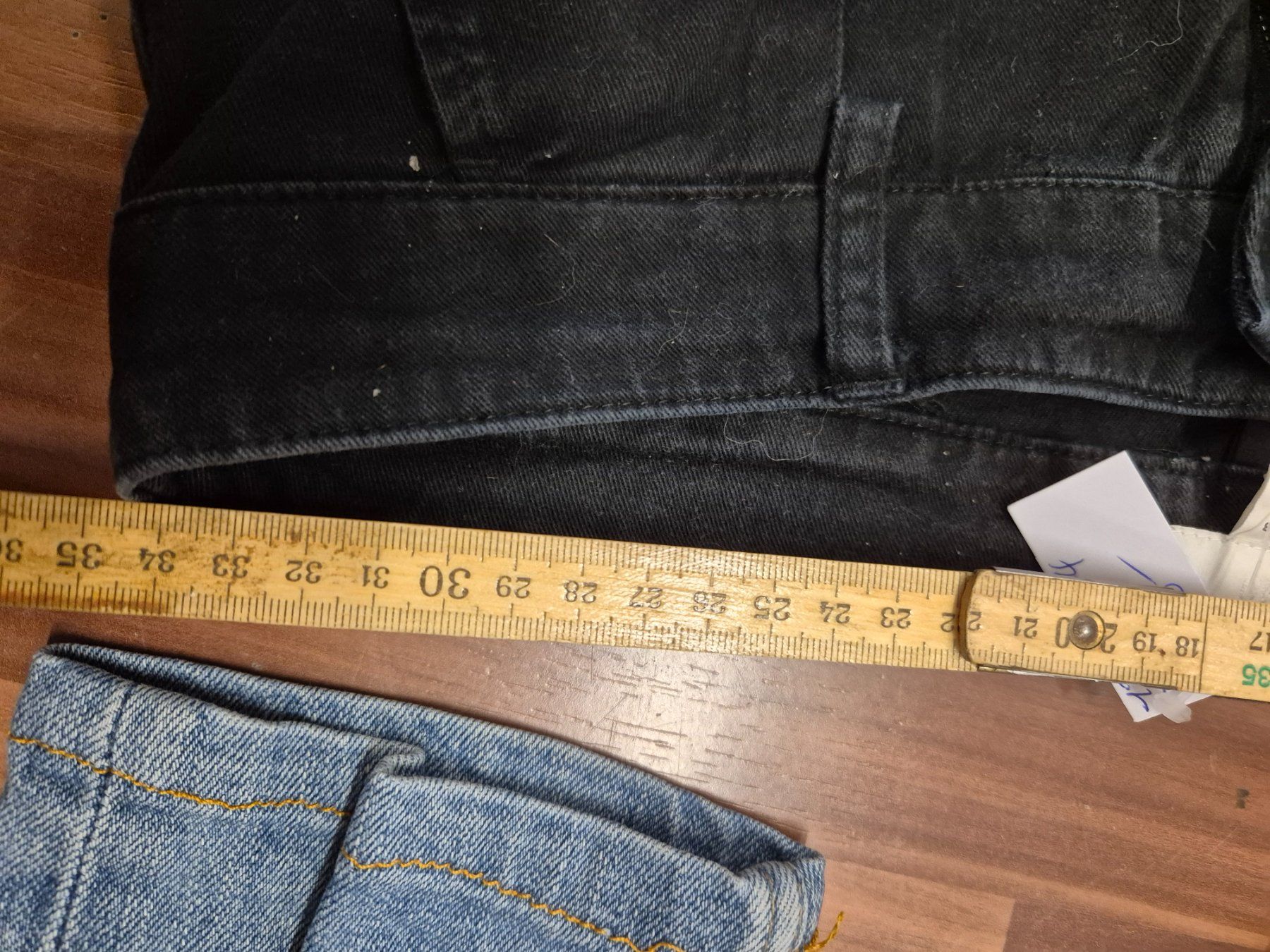 Jeans: 2 Jeans oder2 Hosen gr 38/40 B22 – Usato da Schwarzenburg venduto da Flamingo07 4