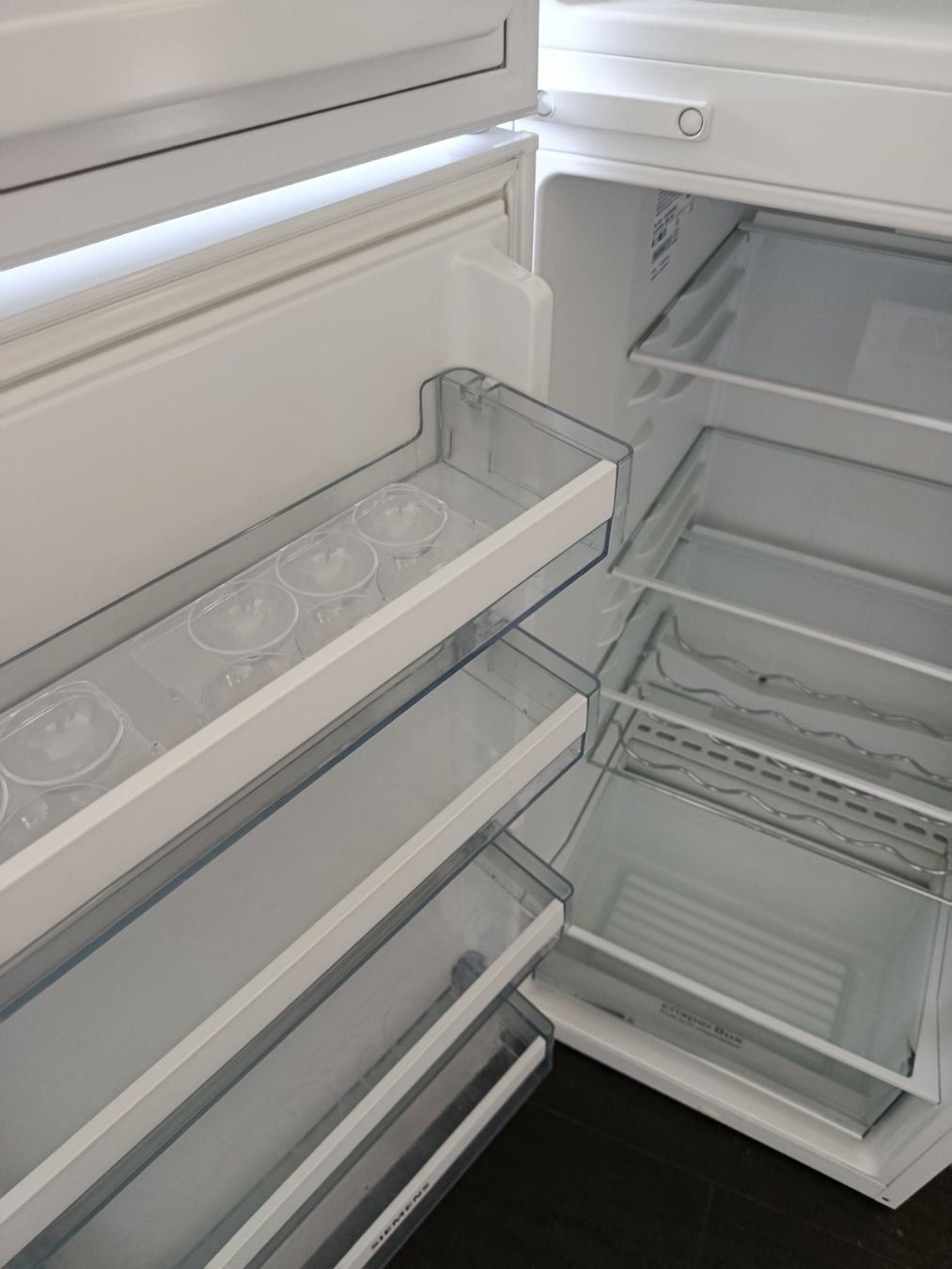 Siemens Frigoriferi: Kühlschrank mit Gefrierfach Siemens – Usato da Vilters venduto da son_klein 3