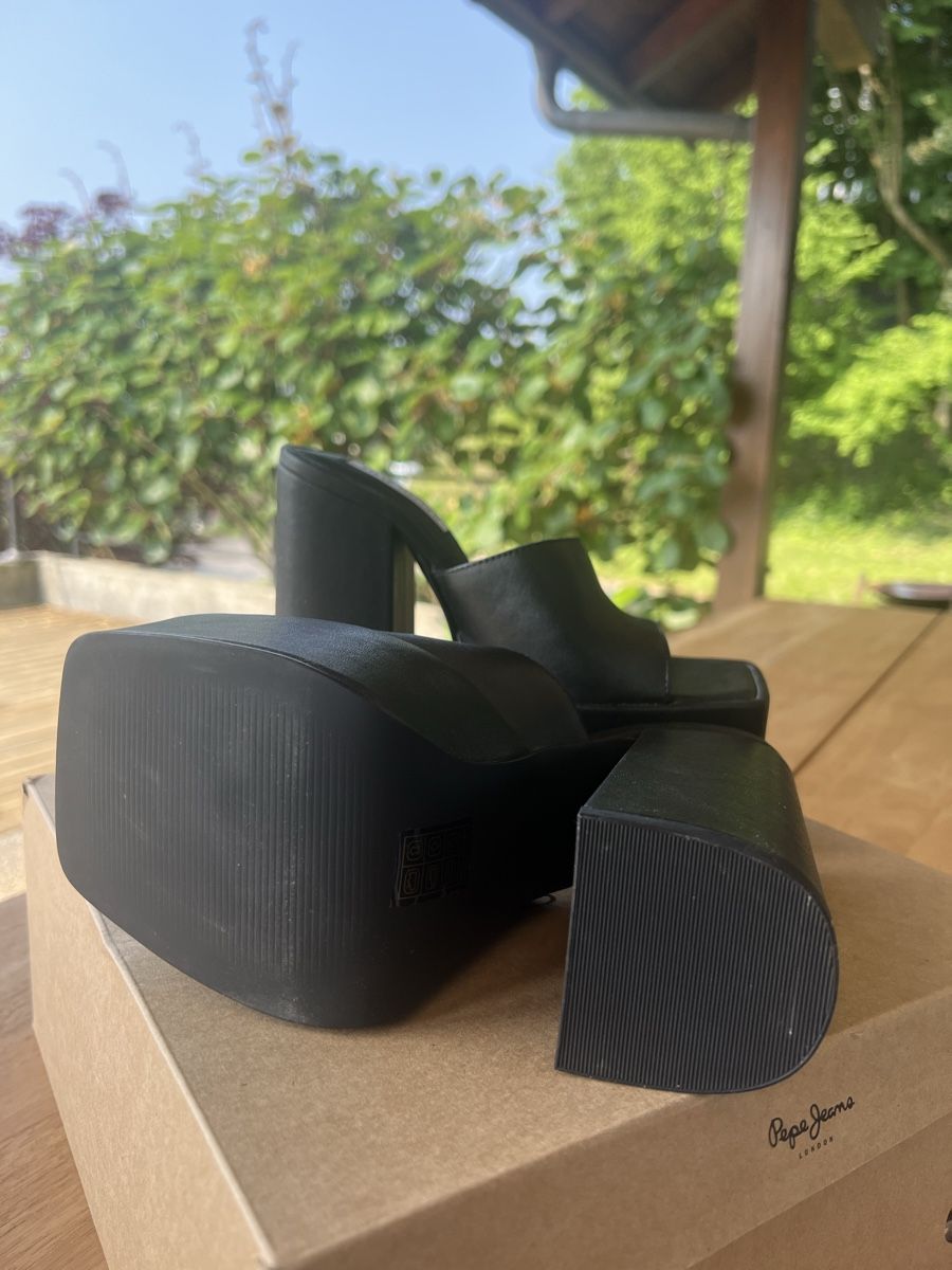 Steve Madden Damenschuhe: Mules compensés neuves taille 37 Steve Madden – Neu (gemäss Beschreibung) aus Lugnorre von cla_j6bq 3