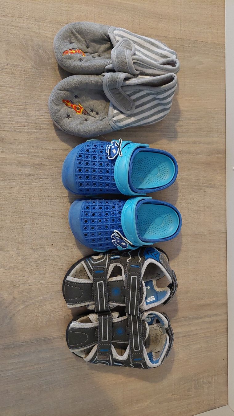 Scarpe per ragazzi: Schuhpaket Junge – Usato da Egolzwil venduto da mobiledeluxe