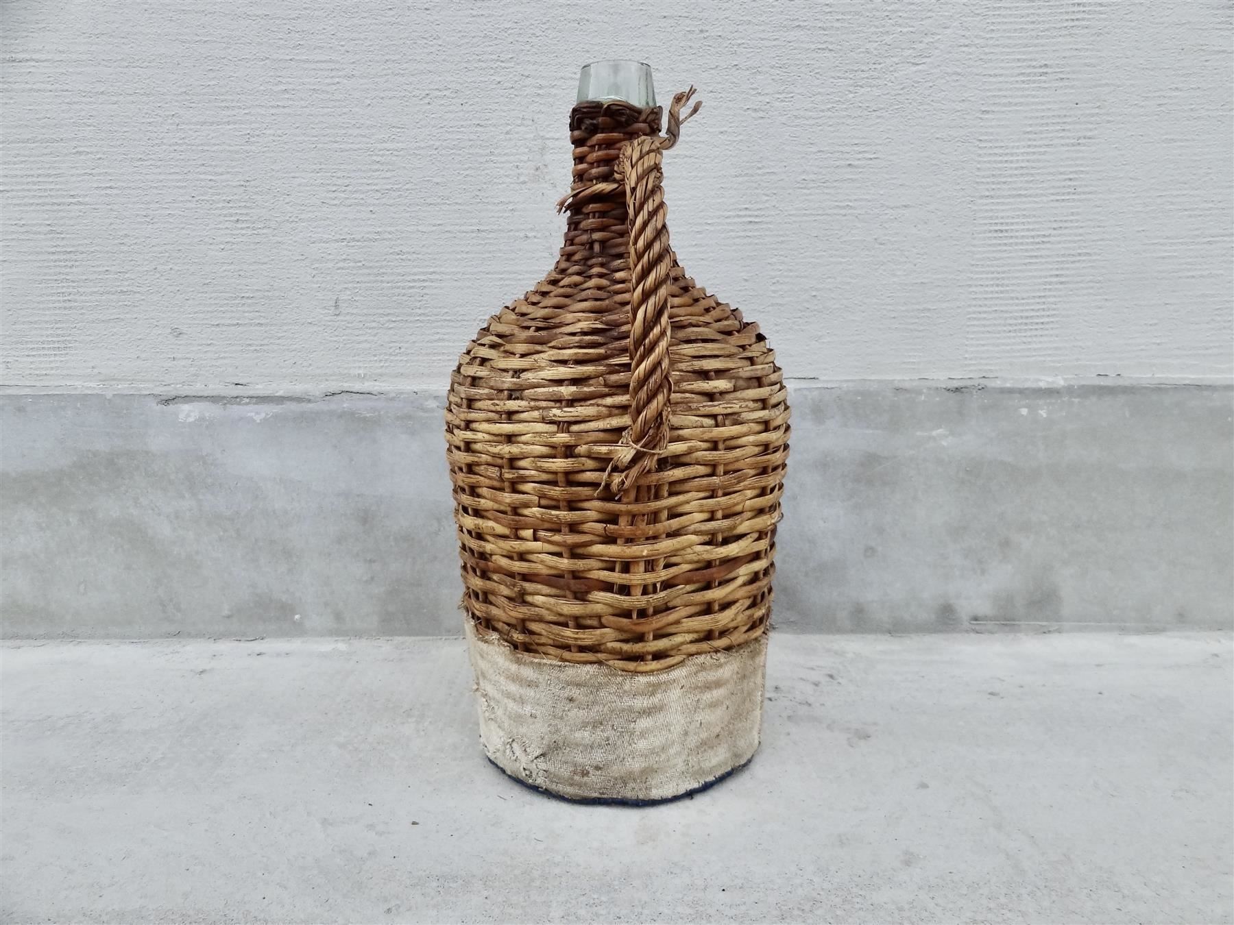 Bottiglie: alte grosse Korbflasche – Nuovo e nell'imballaggio originale da Kerzers venduto da Flaschenposten 4
