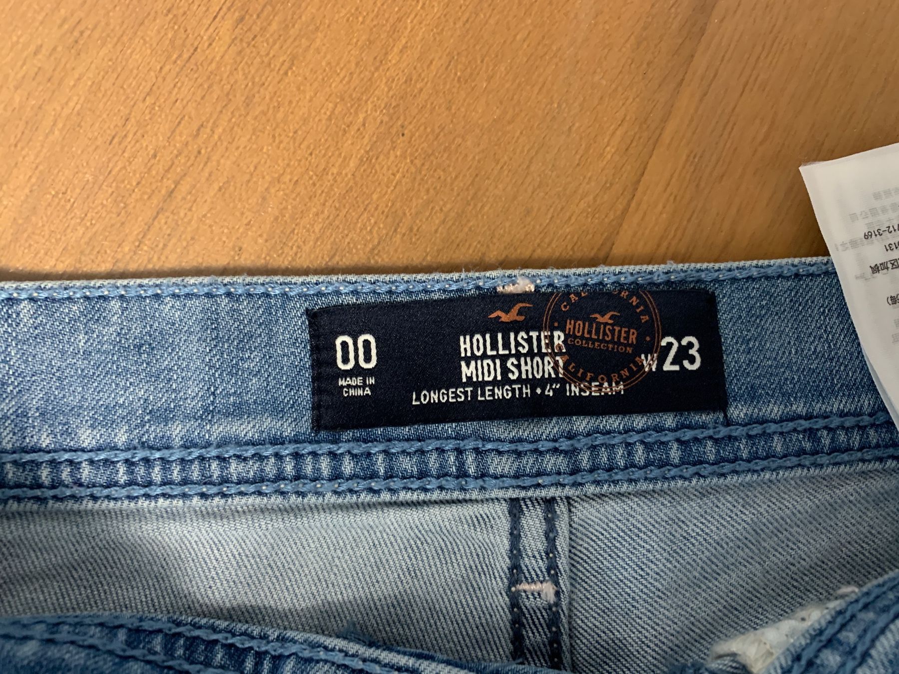 Jeans: Hollister Hotpants – Usato da Niederbipp venduto da Domenicana1984 1