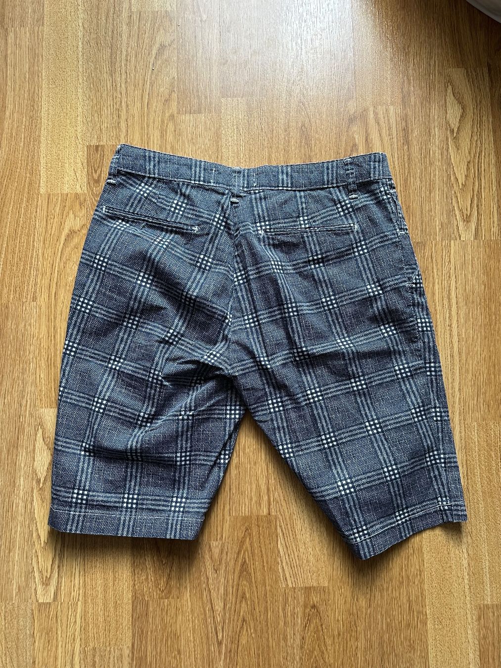 Hosen: Kurze Hosen / Shorts – Gebraucht aus Ennenda von schueppi 1