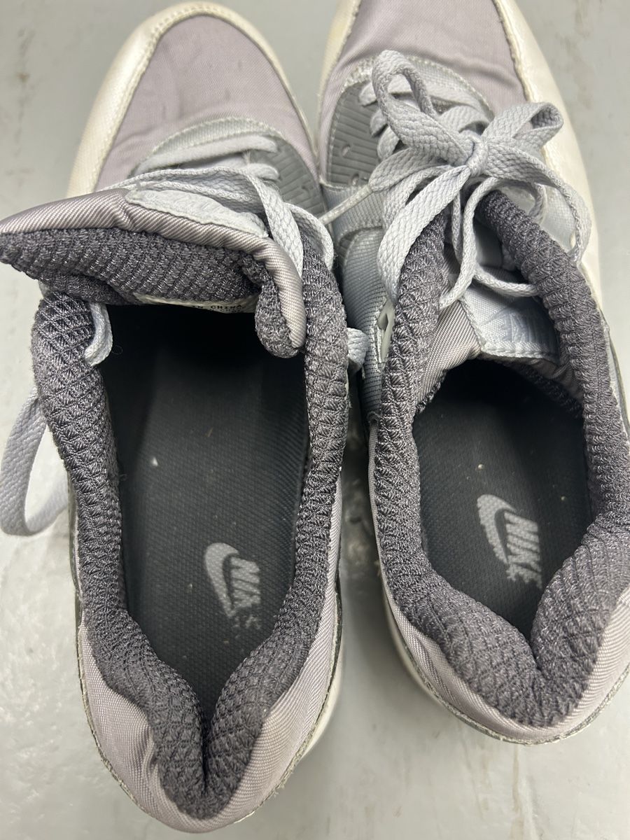 Nike Scarpe da uomo: Nike Air Max Light Schuhe, Grösse 44.5 – Usato da Bern venduto da floorball_zoro 7