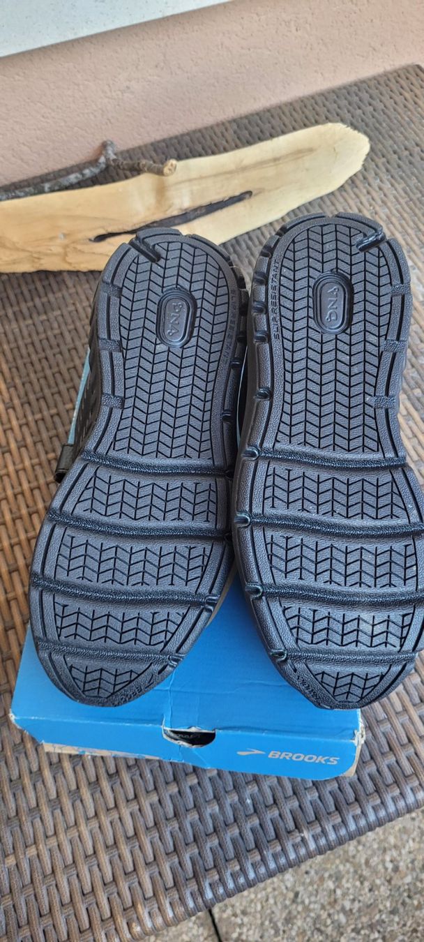 Brooks Scarpe da uomo: Brooks Addiction Walker V- Strap 2 neuves – Nuovo (secondo la descrizione) da Chéserex venduto da Bagounette 4