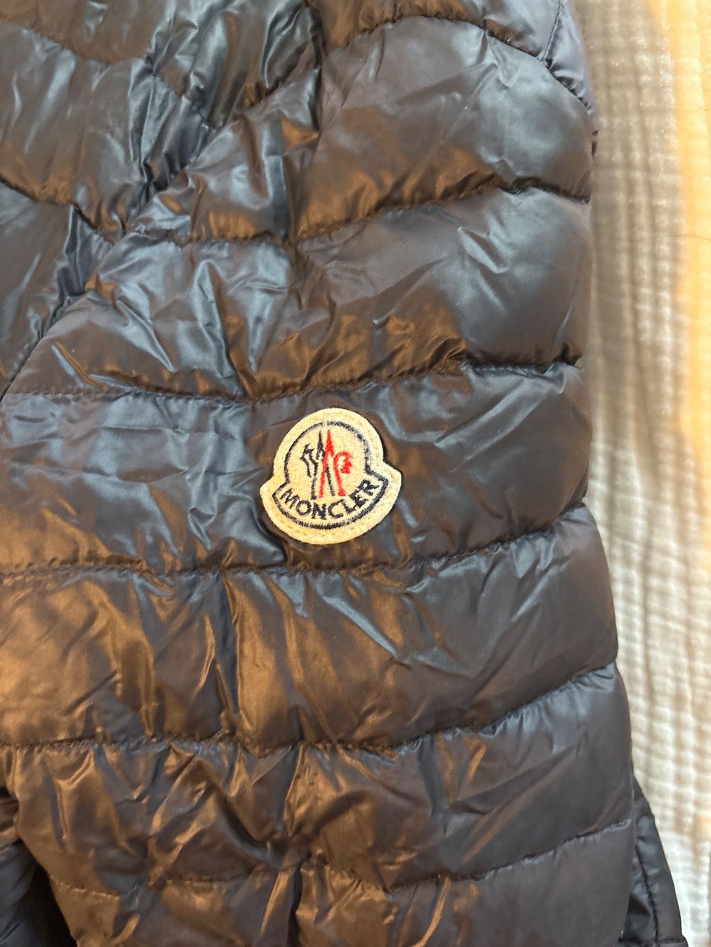 Moncler Giacche: Veste moncler femme – Usato da Biel/Bienne venduto da Shanti9187 3