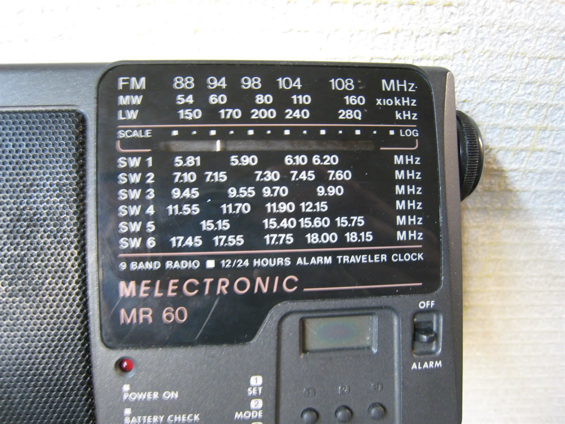 Radiocomunicazione: ***** Radio portable - 9 bandes – Usato da Villaz-St-Pierre venduto da Ubid 1