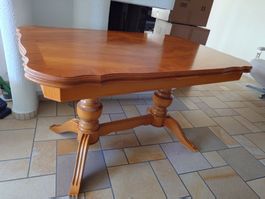 Esstisch Massivholz Nussbaum ausziehbar + 5 Stühle