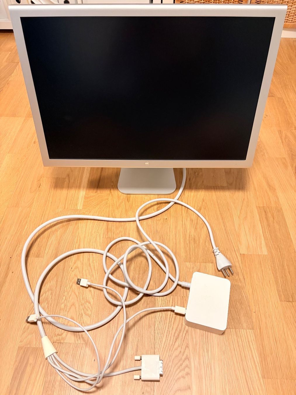 Apple Monitore: Apple Cinema Display 23 zoll – Gebraucht aus Basel von marcepan 2
