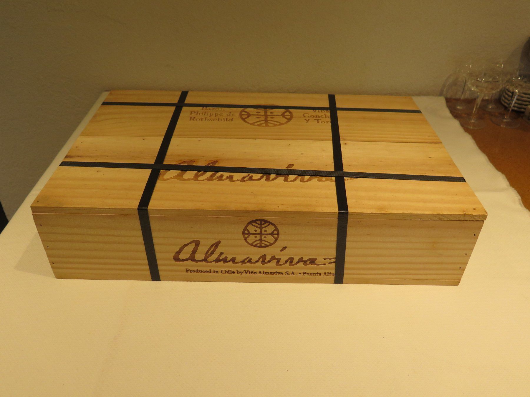 Wein: ALMAVIVA  2000  6 Flaschen OHK – Neu (gemäss Beschreibung) aus Meisterschwanden von Curriculum