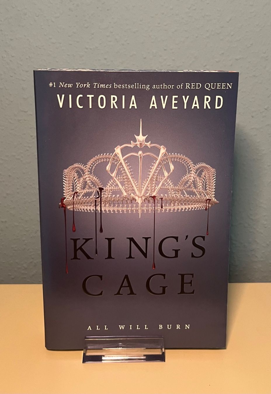 Libri: Kings Cage, Victoria Aveyard, englisches Buch – Nuovo (secondo la descrizione) da Zürich venduto da bib_trj7