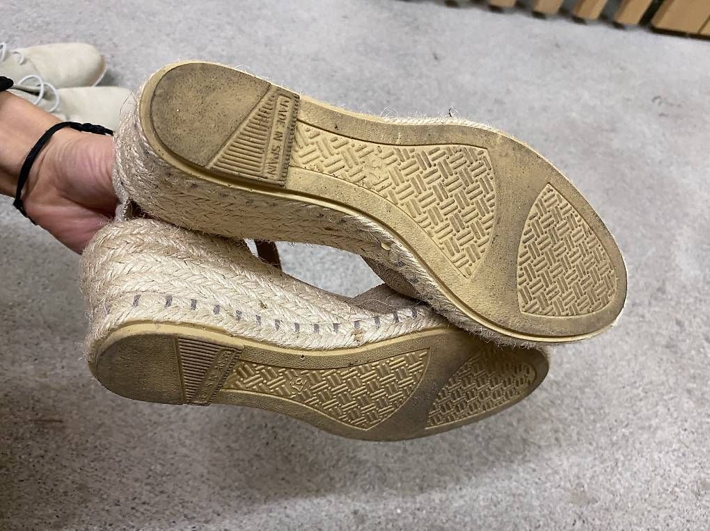 Scarpe da donna: Keilabsatz Espadrilles – Usato da Niederrohrdorf venduto da nat_p7qz 2