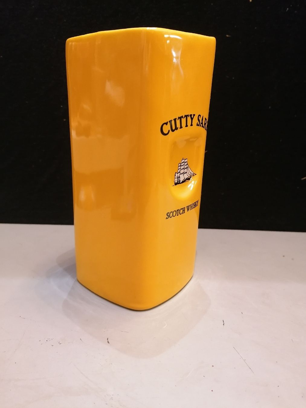 Vasen & Gefässe: CUTTY SARK SCOTCH WHISKY – Gebraucht aus Genève von Leboucheoreilles 2