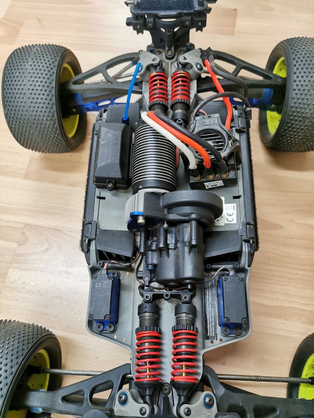 Traxxas RC Modellbau: Traxxas Revo 1/8 – Gebraucht aus Niederlenz von Chevy_V8 3