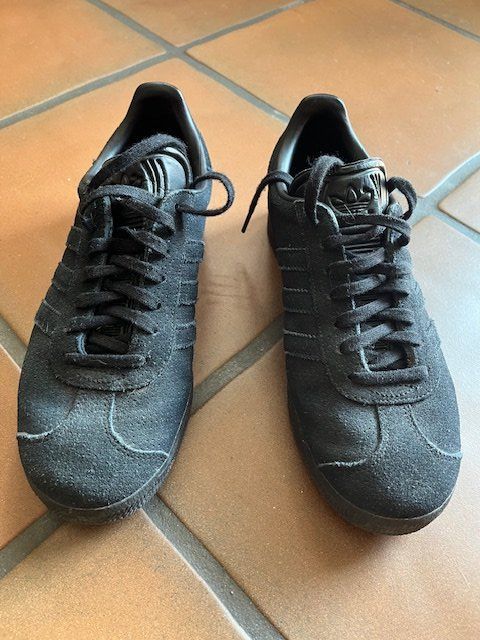 Adidas Scarpe da uomo: Adidas Gazelle Grösse 36 2/3 – Usato da Rechthalten venduto da Cheech2 2
