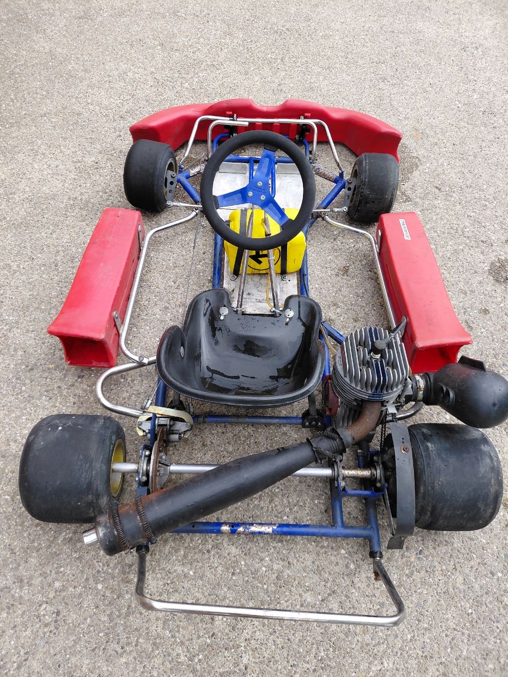 Swiss Hutless Karts: swiss hutless gokart  – Défectueux à Richenthal par mar_7yhn