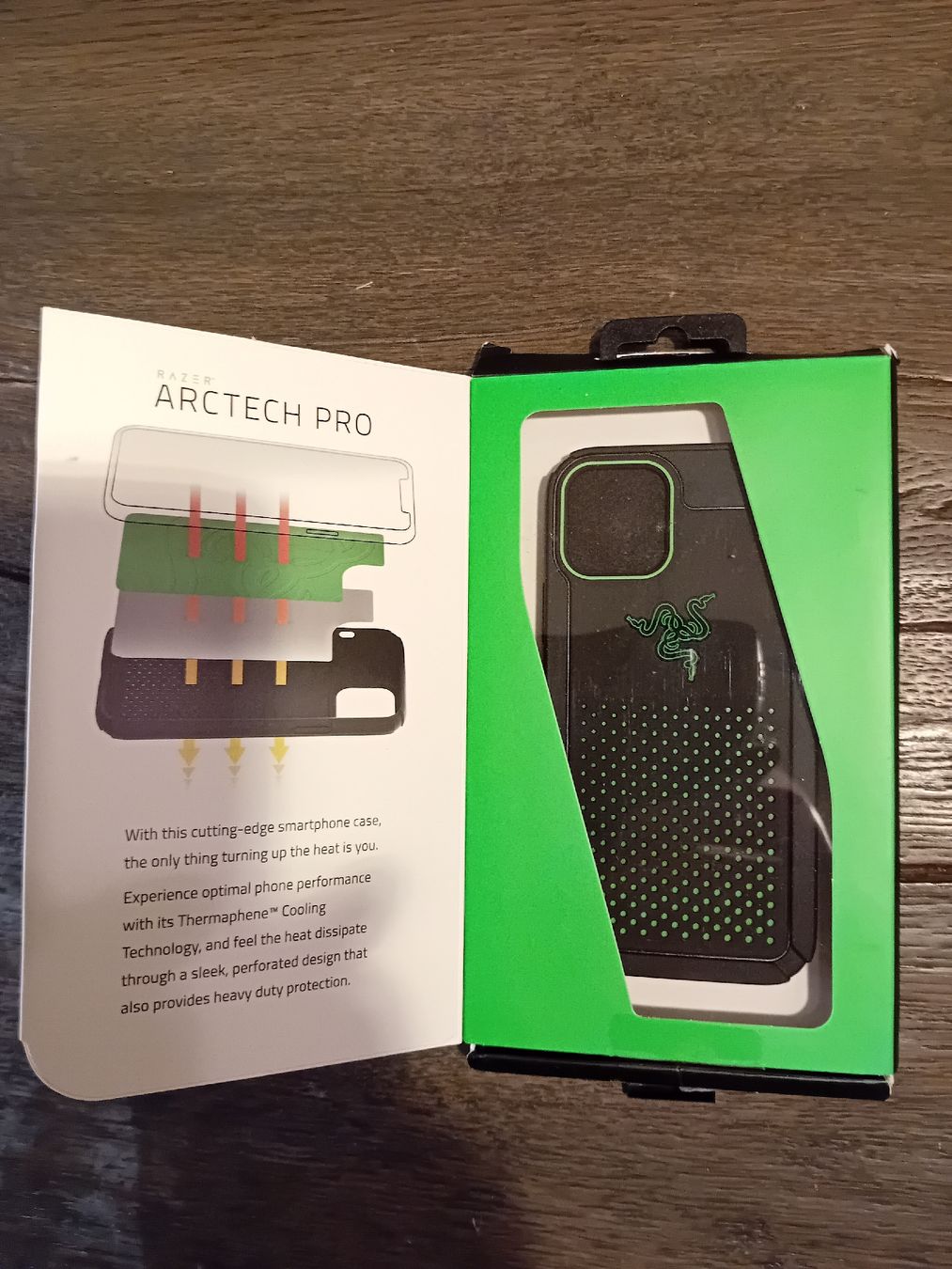Razer Covers & Schutzfolien: Razer Arctech Pro / iPhone 6.1Hülle - Neu ! Top Schutz. – Neu (gemäss Beschreibung) aus Elgg von Feuerpferd7777-1966 1
